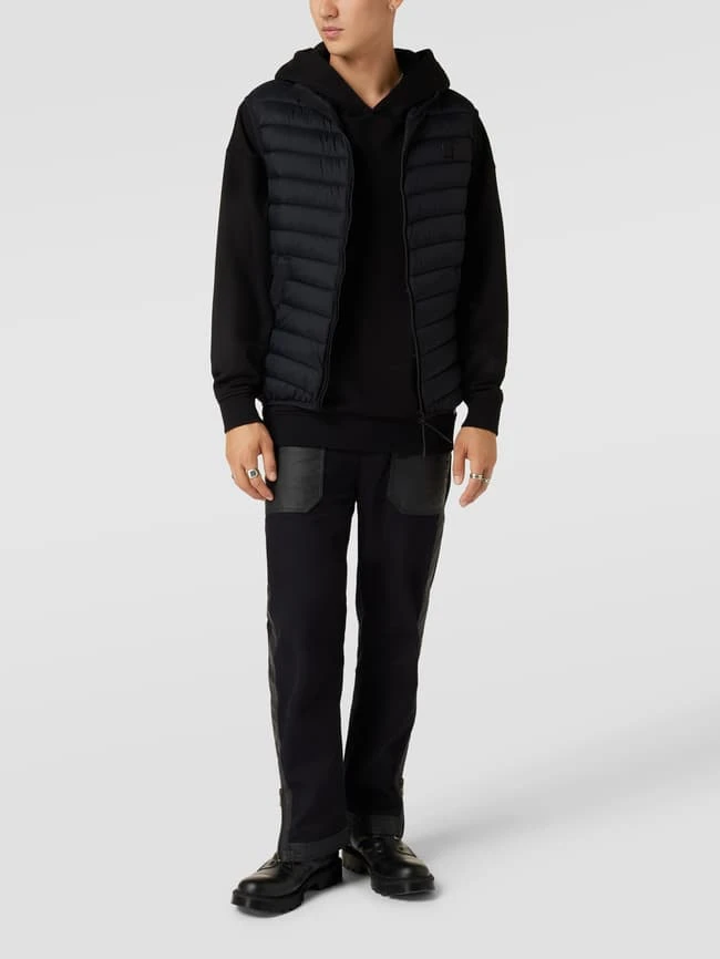 REVIEW Weste Mit Label-Patch - Schwarz 1 REVIEW Weste Mit Label-Patch - Schwarz