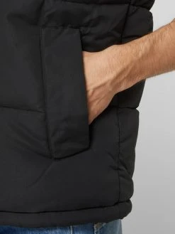 Jack & Jones Steppweste Mit Stehkragen Modell 'Benny' - Schwarz 7 Jack & Jones Steppweste Mit Stehkragen Modell 'Benny' - Schwarz -Tommy Hilfiger Shop 6gr4gl9g91952i9n9d434iq16h74gha4al3jihad9564eiqc9p7l4dim9h9l6dqha9akac2b85630iqb9so3ap1hcoq30db264pj6dhkcdh34e1o6tj36dj365gm8opn6kq66c0