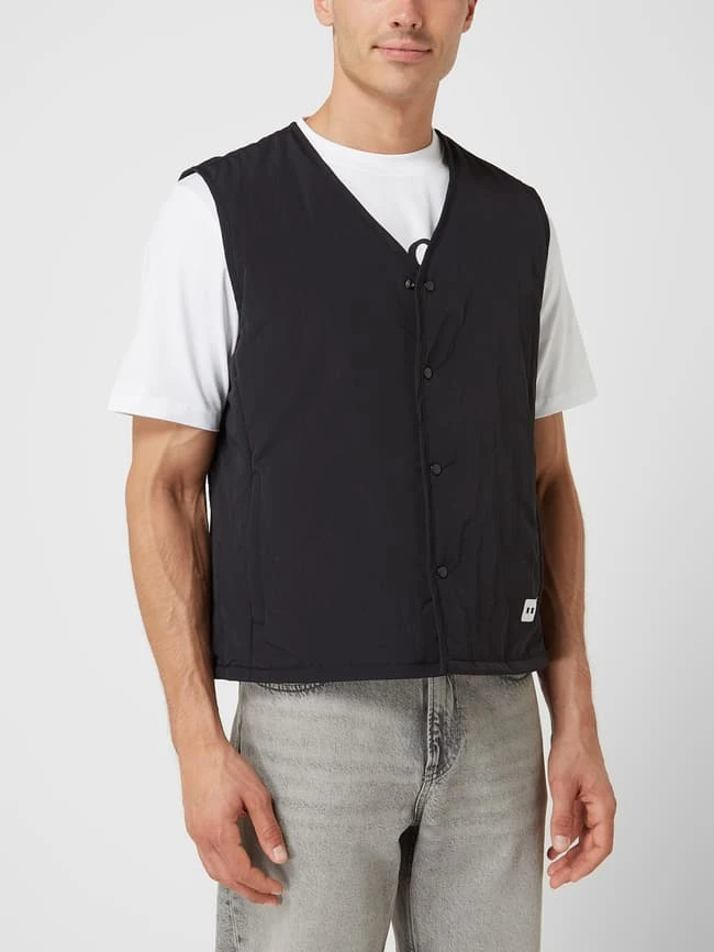 Minimum Weste Mit Druckknopfleiste - Schwarz 4 Minimum Weste Mit Druckknopfleiste - Schwarz – Bild 4