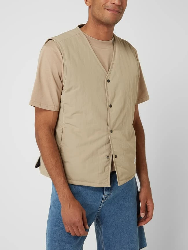 Minimum Weste Mit Druckknopfleiste - Sand 4 Minimum Weste Mit Druckknopfleiste - Sand – Bild 4