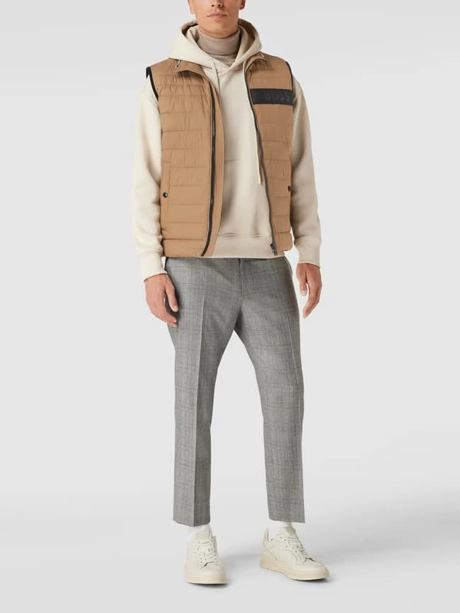 BOSS Steppweste Mit Label-Detail Modell 'Darolan' - Beige 1 BOSS Steppweste Mit Label-Detail Modell 'Darolan' - Beige
