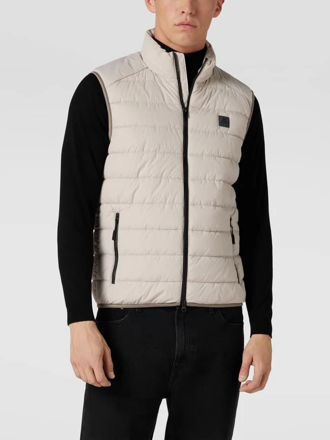Marc O'Polo Regular Fit Steppweste Mit Label-Patch - Offwhite 4 Marc O'Polo Regular Fit Steppweste Mit Label-Patch - Offwhite – Bild 4