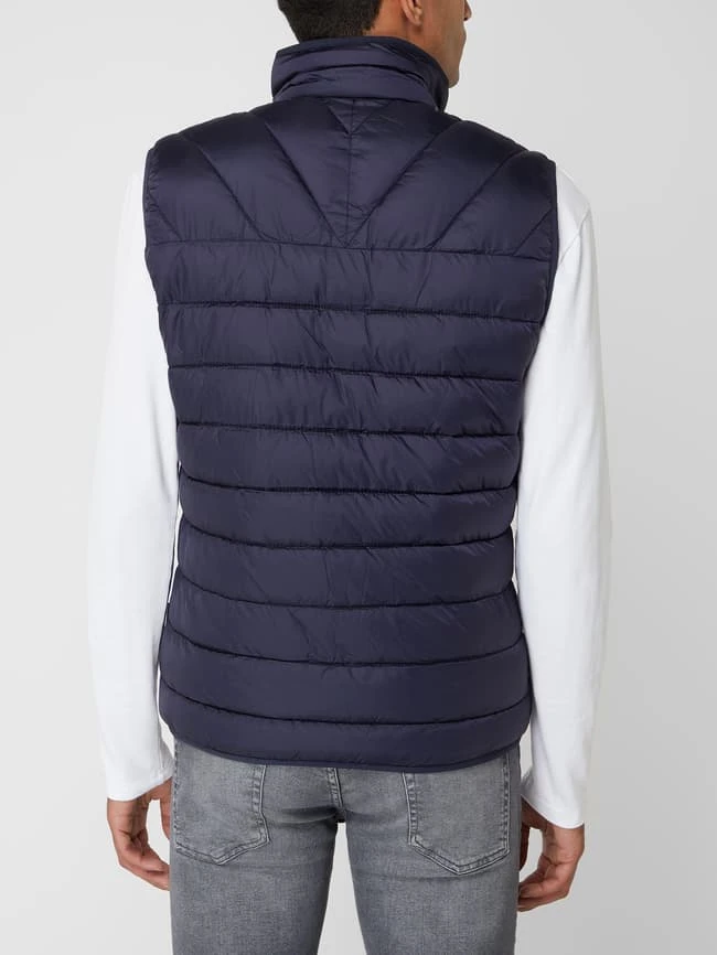 Napapijri Regular Fit Steppweste Mit Stehkragen Modell 'Aerons' - Marineblau 5 Napapijri Regular Fit Steppweste Mit Stehkragen Modell 'Aerons' - Marineblau – Bild 5