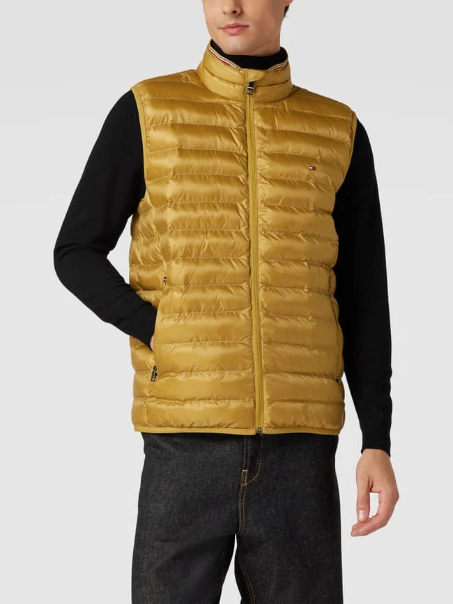 Tommy Hilfiger Steppweste Mit Logo-Stitching Modell 'PACKABLE CURCULAR VEST' - Dunkelgelb 4 Tommy Hilfiger Steppweste Mit Logo-Stitching Modell 'PACKABLE CURCULAR VEST' - Dunkelgelb – Bild 4