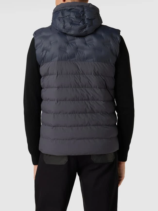 Brax Steppweste Mit Reißverschlusstaschen Modell 'LUC' - Blau 5 Brax Steppweste Mit Reißverschlusstaschen Modell 'LUC' - Blau – Bild 5