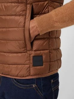 Calamar Light-Steppweste Mit Stehkragen - Wasserabweisend - Mittelbraun 7 Calamar Light-Steppweste Mit Stehkragen - Wasserabweisend - Mittelbraun -Tommy Hilfiger Shop 991j0d2g6kokaiak9lb52l1j9d942ji58p7k4h1g94okek1n9cs54h9g90q3eja1ad8l2cqj6ss4okq698o34e336oom4dpp75gm4e9kc8sj8e9gc4s34ohh6ks6ce9o6spm6do