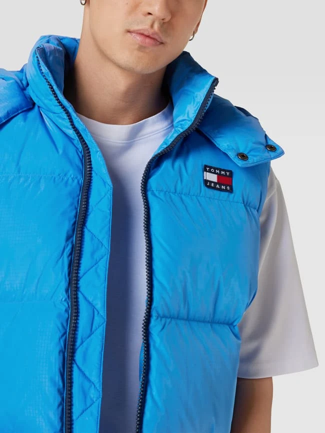 Tommy Jeans Steppweste Mit Label-Stitching Modell 'ALASKA' - Hellblau 3 Tommy Jeans Steppweste Mit Label-Stitching Modell 'ALASKA' - Hellblau – Bild 3