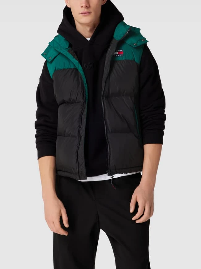 Tommy Jeans Daunenweste Mit Herausnehmbarer Kapuze Modell 'ALASKA' - Schwarz 4 Tommy Jeans Daunenweste Mit Herausnehmbarer Kapuze Modell 'ALASKA' - Schwarz – Bild 4