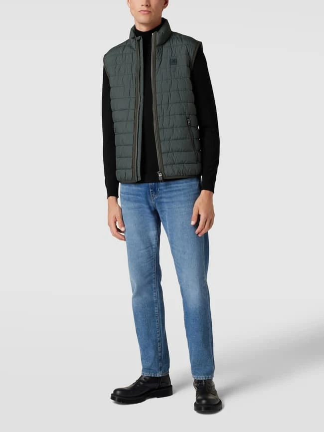 Marc O'Polo Steppweste Mit Label-Patch Modell 'Lightdown' - Olivgrün 1 Marc O'Polo Steppweste Mit Label-Patch Modell 'Lightdown' - Olivgrün