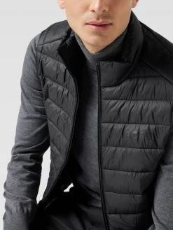 BOSS Steppweste Mit Label-Print Modell 'Calano' - Schwarz 7 BOSS Steppweste Mit Label-Print Modell 'Calano' - Schwarz -Tommy Hilfiger Shop 9l646h2e6t94ehid6op46kai6cp4sj2l8cq4gk9p9sp3gh2e88p44gpg9l9jigho9l23ggif6srlad2268o3ap1hc4rj8e1m6op64o9k6di38o9k61i66ohi6phjec9icli6ae0