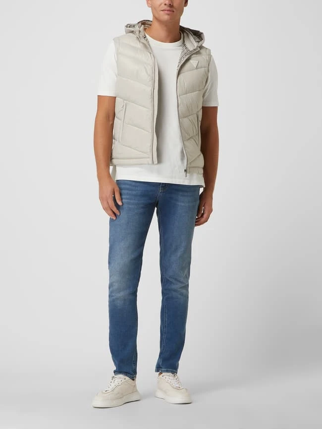 Guess Steppweste Mit Abnehmbarer Kapuze - Wasserabweisend - Hellgrau 1 Guess Steppweste Mit Abnehmbarer Kapuze - Wasserabweisend - Hellgrau