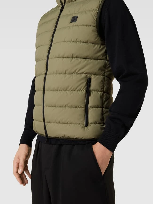 Marc O'Polo Regular Fit Steppweste Mit Stehkragen - Olivgrün 3 Marc O'Polo Regular Fit Steppweste Mit Stehkragen - Olivgrün – Bild 3