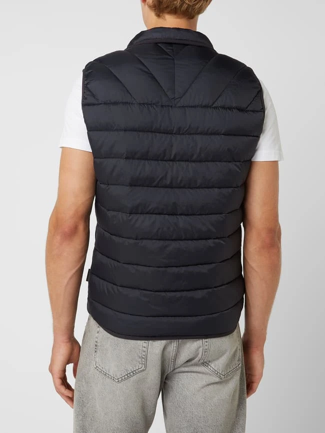 Napapijri Regular Fit Steppweste Mit Stehkragen Modell 'Aerons' - Schwarz 5 Napapijri Regular Fit Steppweste Mit Stehkragen Modell 'Aerons' - Schwarz – Bild 5