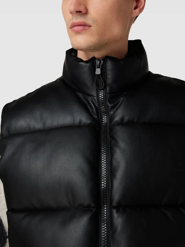 REVIEW Weste Mit Seitlichen Eingrifftaschen - Schwarz 3 REVIEW Weste Mit Seitlichen Eingrifftaschen - Schwarz – Bild 3